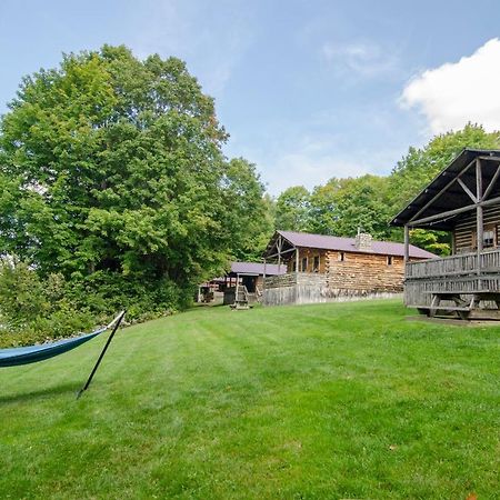 Mountain Lake Cottages Westmore Esterno foto