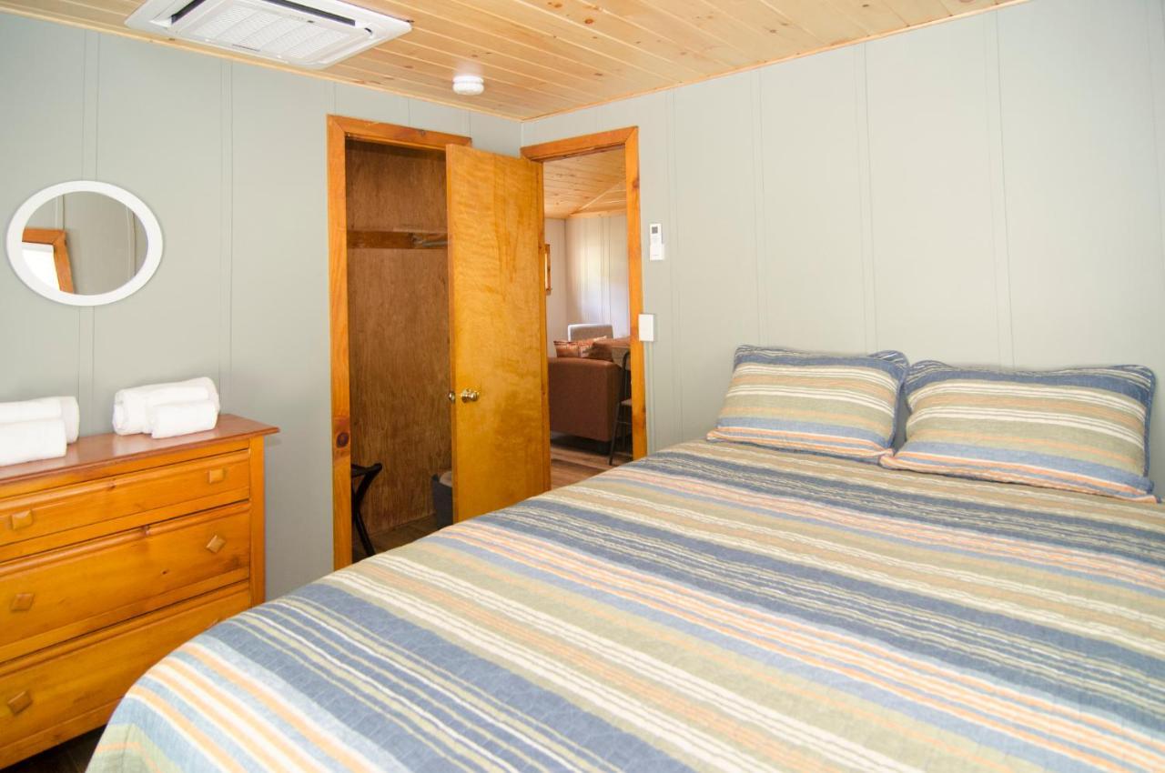 Mountain Lake Cottages Westmore Esterno foto