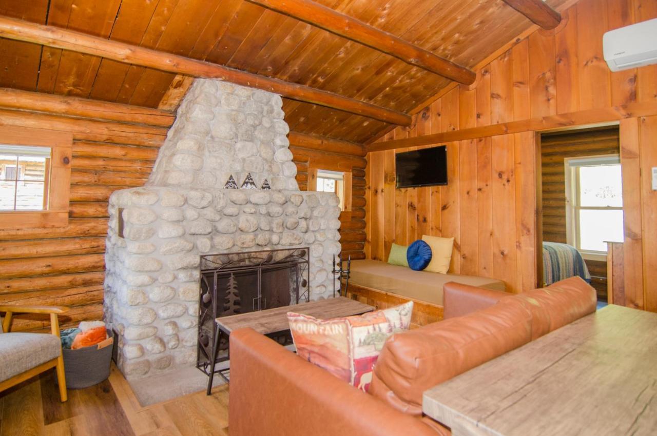Mountain Lake Cottages Westmore Esterno foto