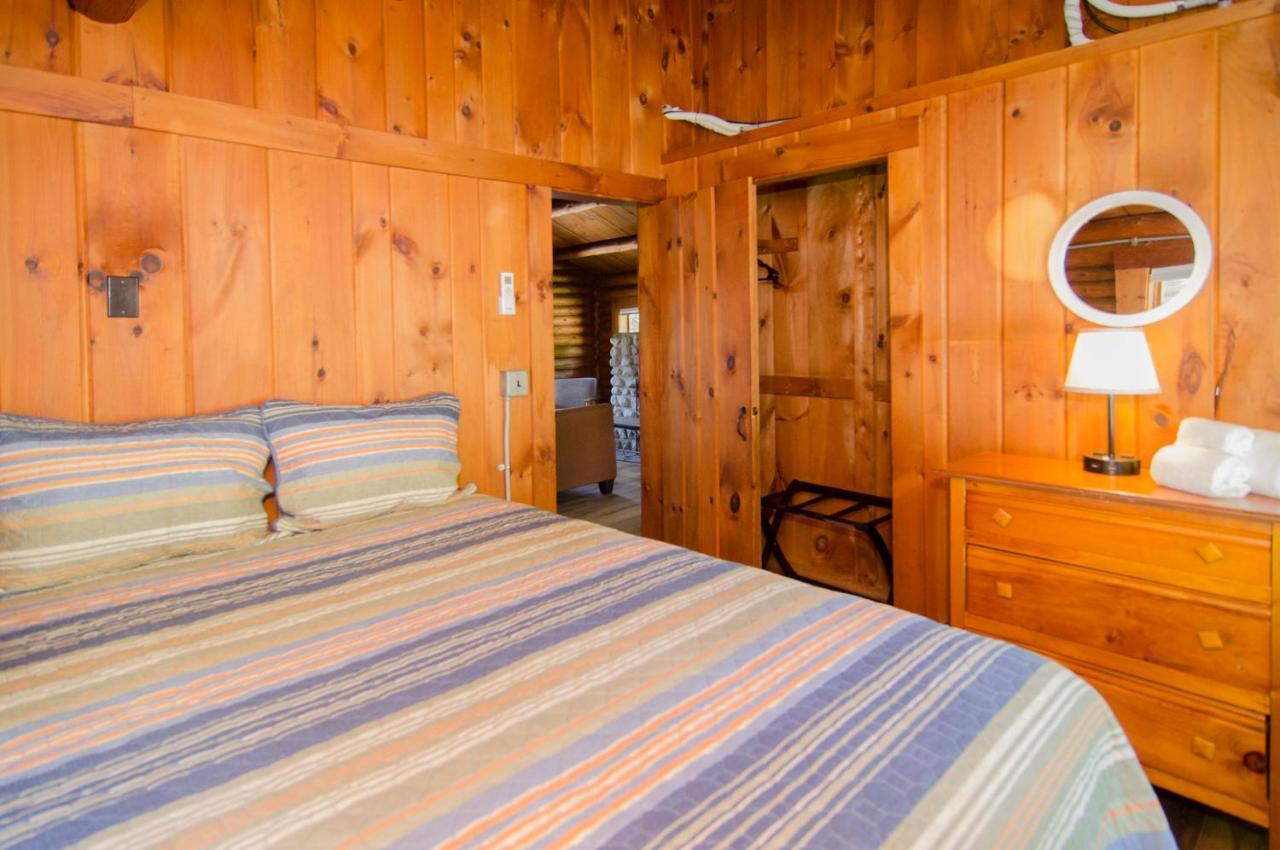 Mountain Lake Cottages Westmore Esterno foto