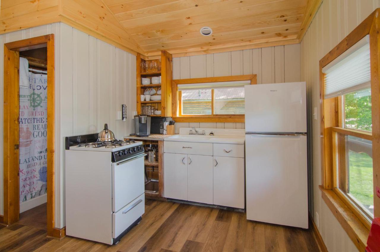 Mountain Lake Cottages Westmore Esterno foto