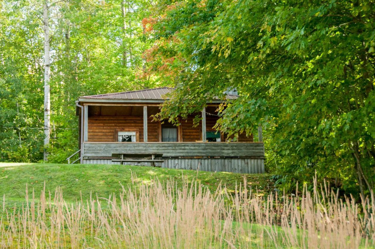 Mountain Lake Cottages Westmore Esterno foto