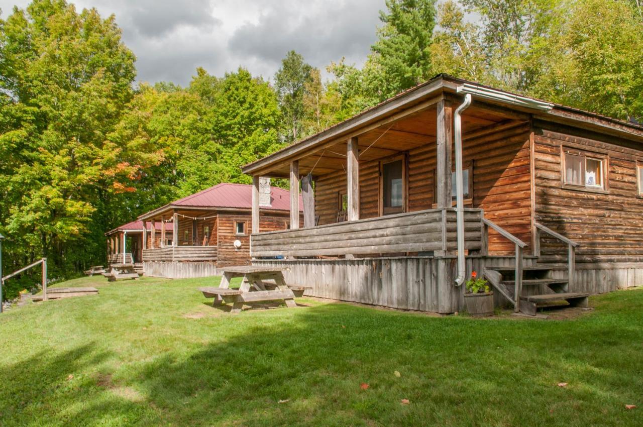 Mountain Lake Cottages Westmore Esterno foto