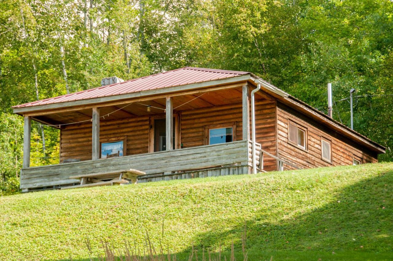 Mountain Lake Cottages Westmore Esterno foto
